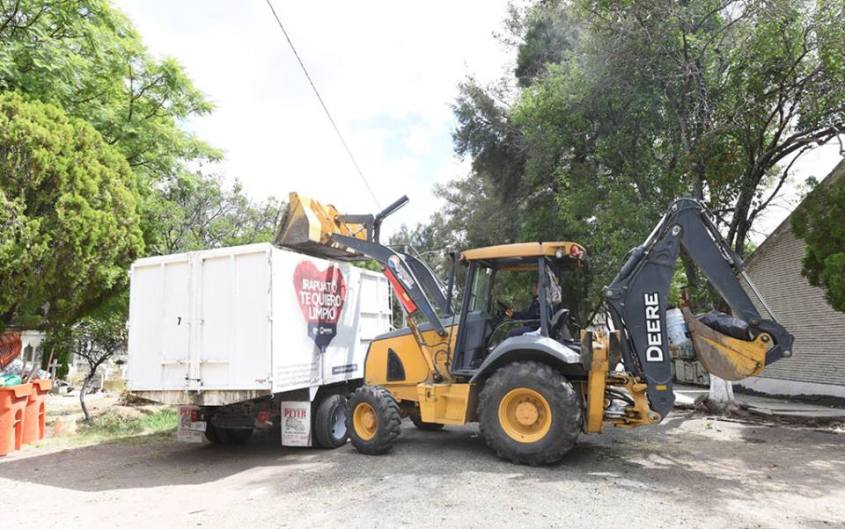 22729052_1683057071738851_8176118982523785519_n