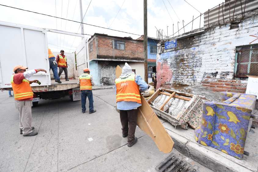 DESCACHARRIZACIÓN (2).JPG