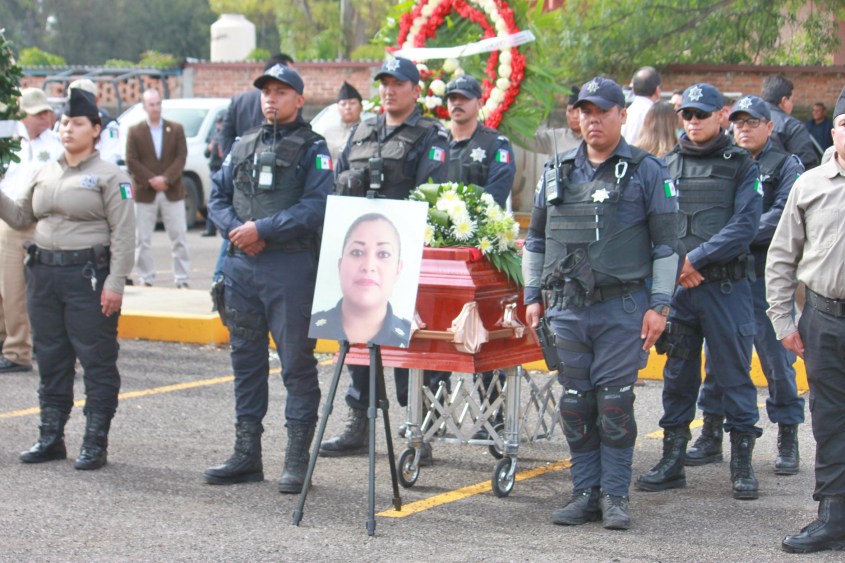 Homenaje Elemento (4)