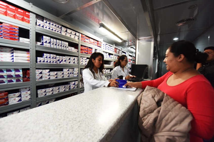 INAUGURAN DOCTOR VAGÓN (10).JPG