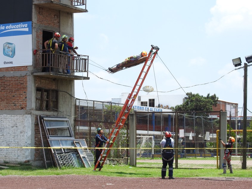 GRUPO DE RESCATE PC (4).JPG