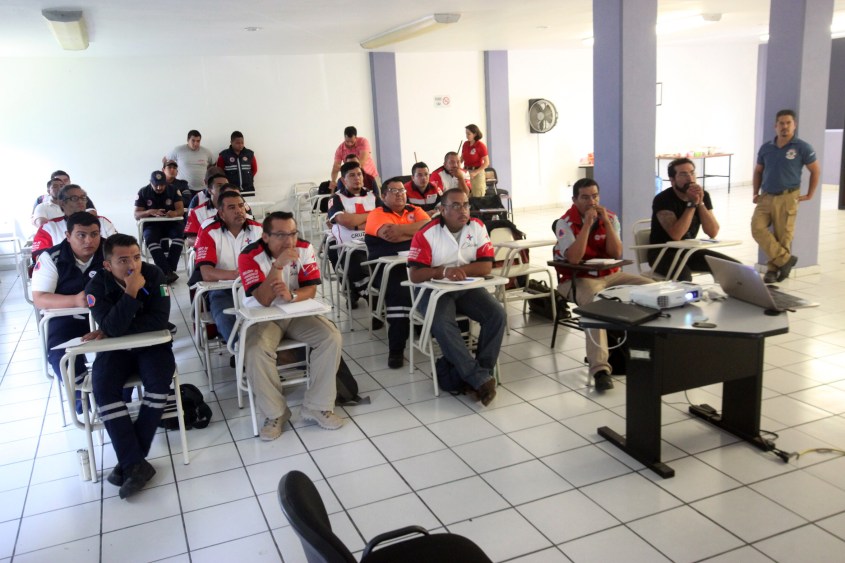 CAPACITACIÓN PC (5).JPG