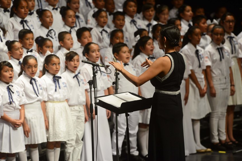 ENSAMBLE MONUMENTAL DE COROS (6)