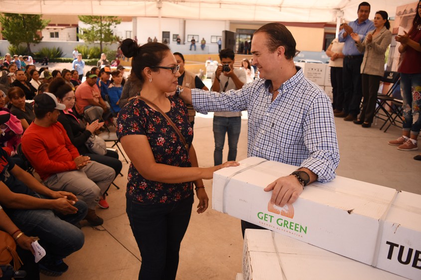 entrega de calentadores y laminas 4