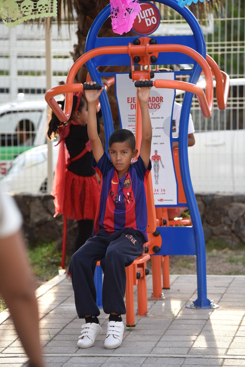 CONTINUAN PROGRAMAS SOCIALES (3).JPG