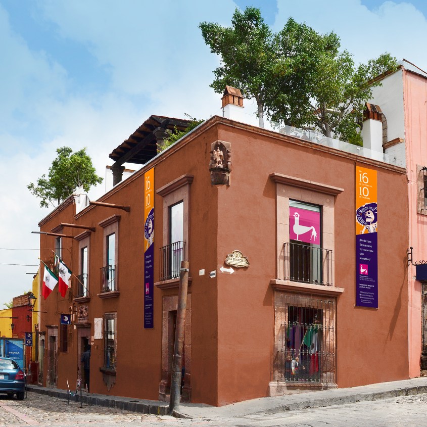 IMG_Color Museo_150dpi_sRGB.jpg